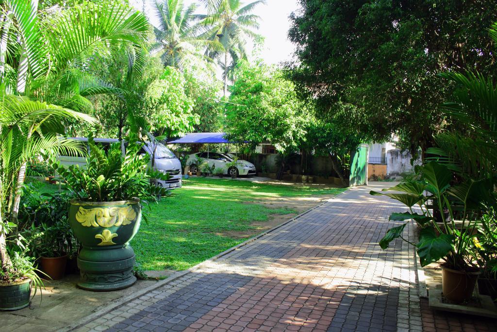 Green Land Guest House Pinnawala  Kültér fotó