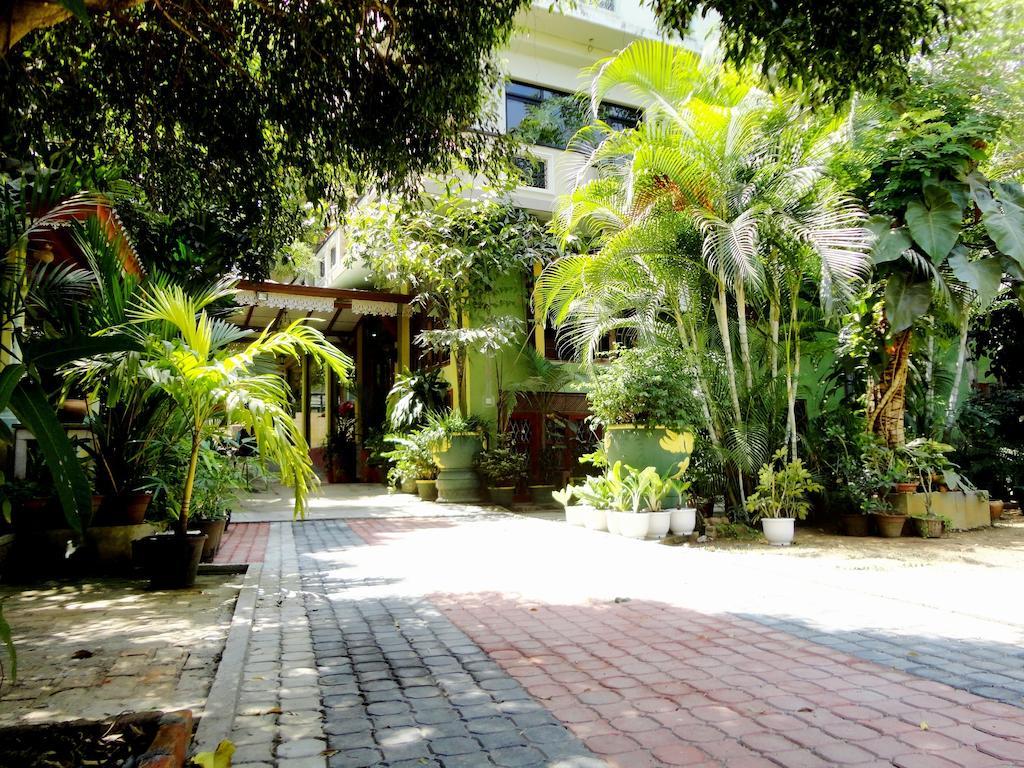 Green Land Guest House Pinnawala  Kültér fotó